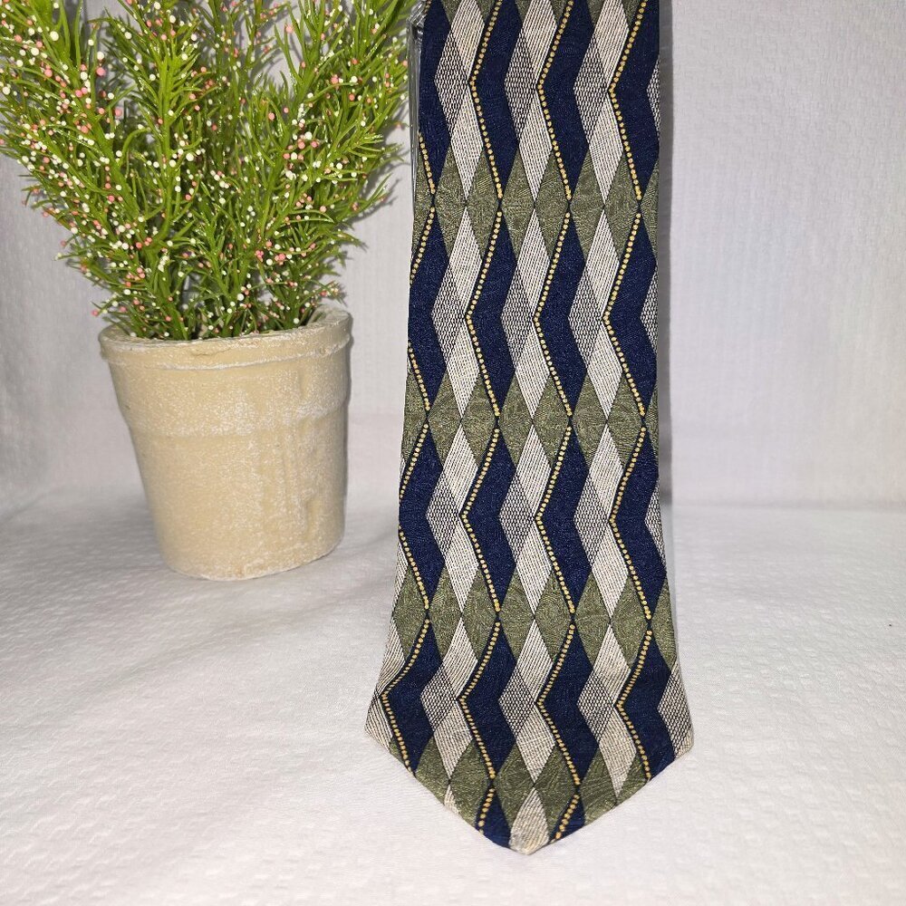 ALBERT NIPON 100% SILK TIE DIAMOND DESIGN BLUE GRAY GREEN TRADITIONAL STYLE